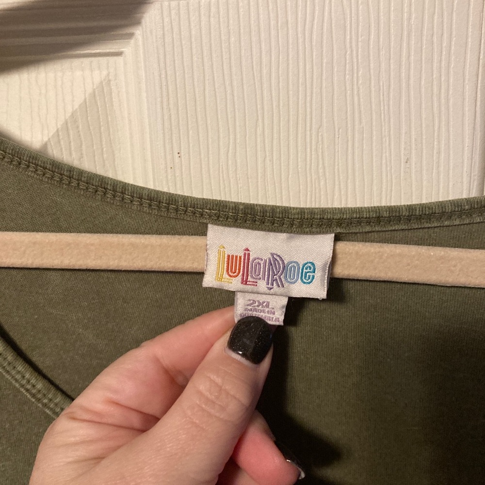 LulaRoe Classic Tee